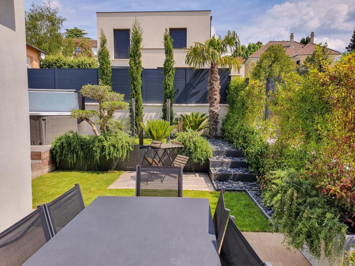 Exigehome - Chambre D'Hote Avec Jacuzzi Et Jardin Paysage, Partage オルジュヴァル エクステリア 写真